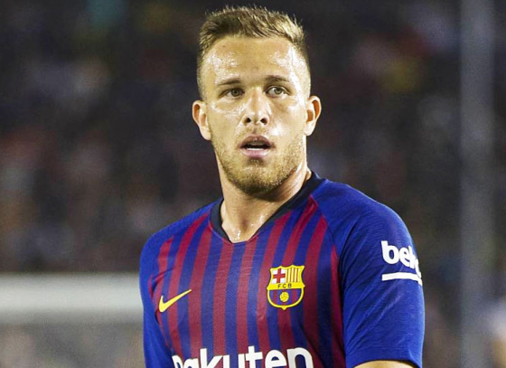 Arthur Scores a Stunning Goal on his BarcaDebut