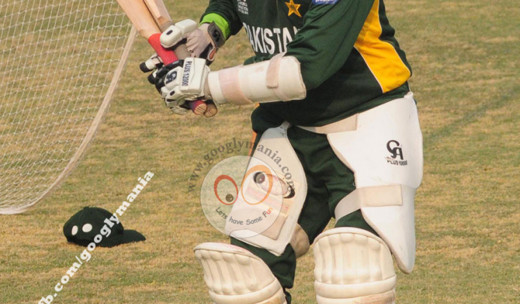 Because batting with a single Bat is too MAINSTREAM