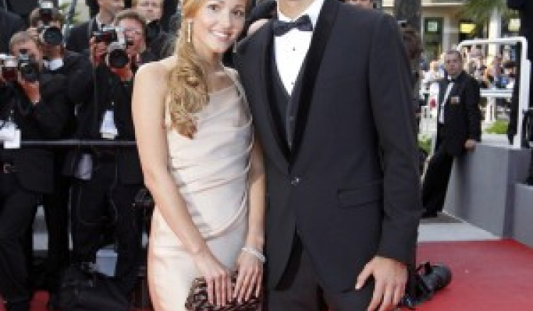 Novak Djokovic proclaimed on Twitter about his engagement to girlfriend Jelena Ristic