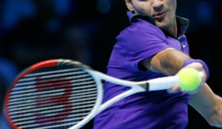 Roger Federer overpowered Denis Istomin in the second round to win the Swiss Indoors