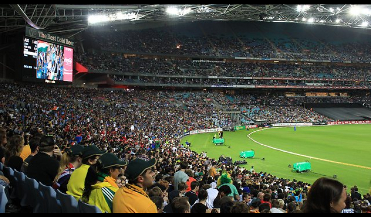 Near capacity crowd turns up for IPL opener at Eden