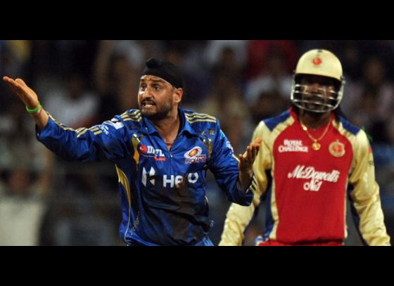 Glad we picked early wickets, hope we can continue doing that: Harbhajan