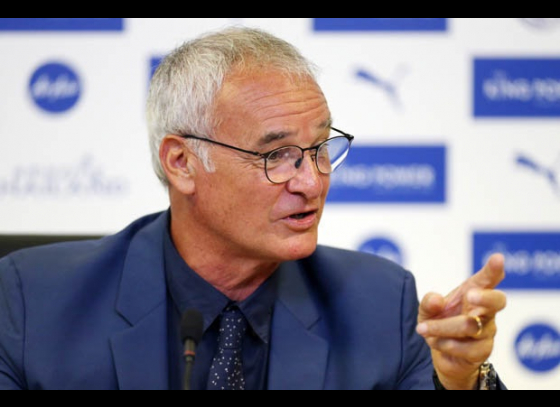 Coach Ranieri asks Leicester to stay grounded in crazy EPL