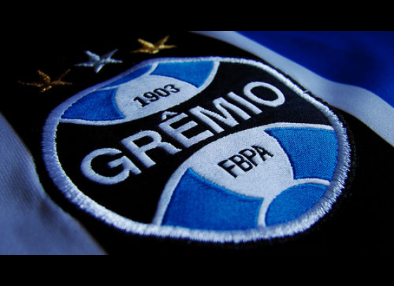 Gremio's Bolanos to miss Libertadores group phase