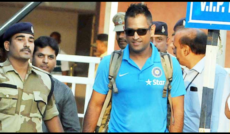 Team India arrive in Mumbai for World T20 semis clash